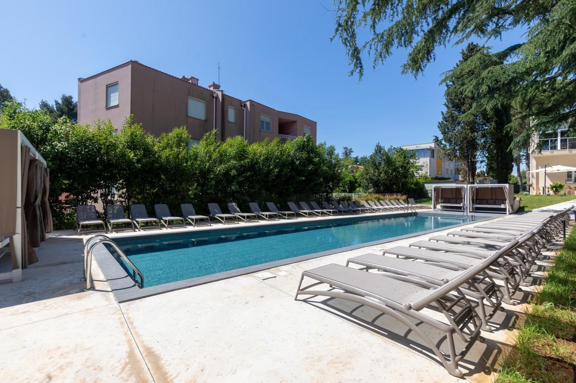 Hotel Emaus Novigrad Istria Exteriör bild