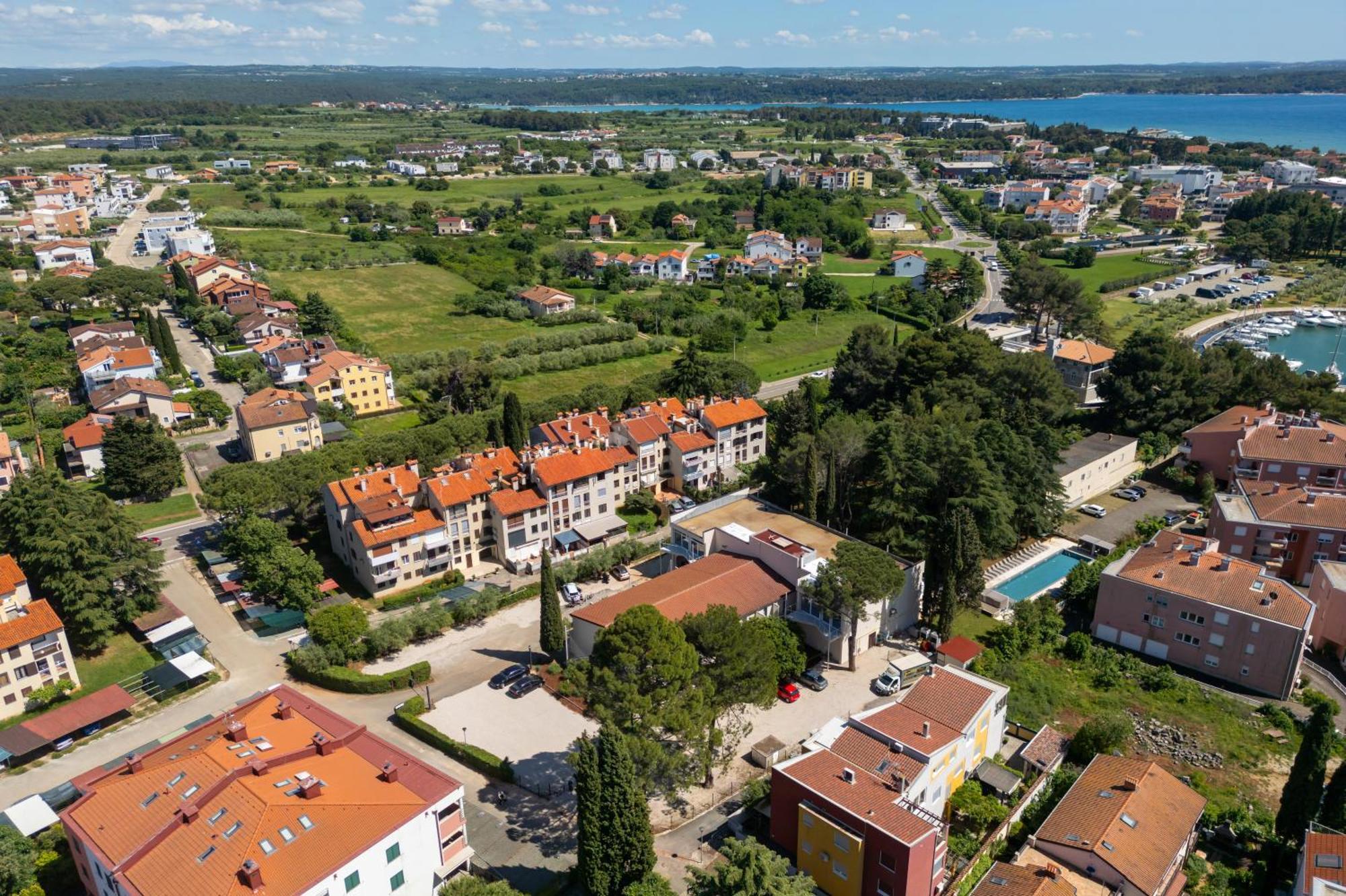 Hotel Emaus Novigrad Istria Exteriör bild