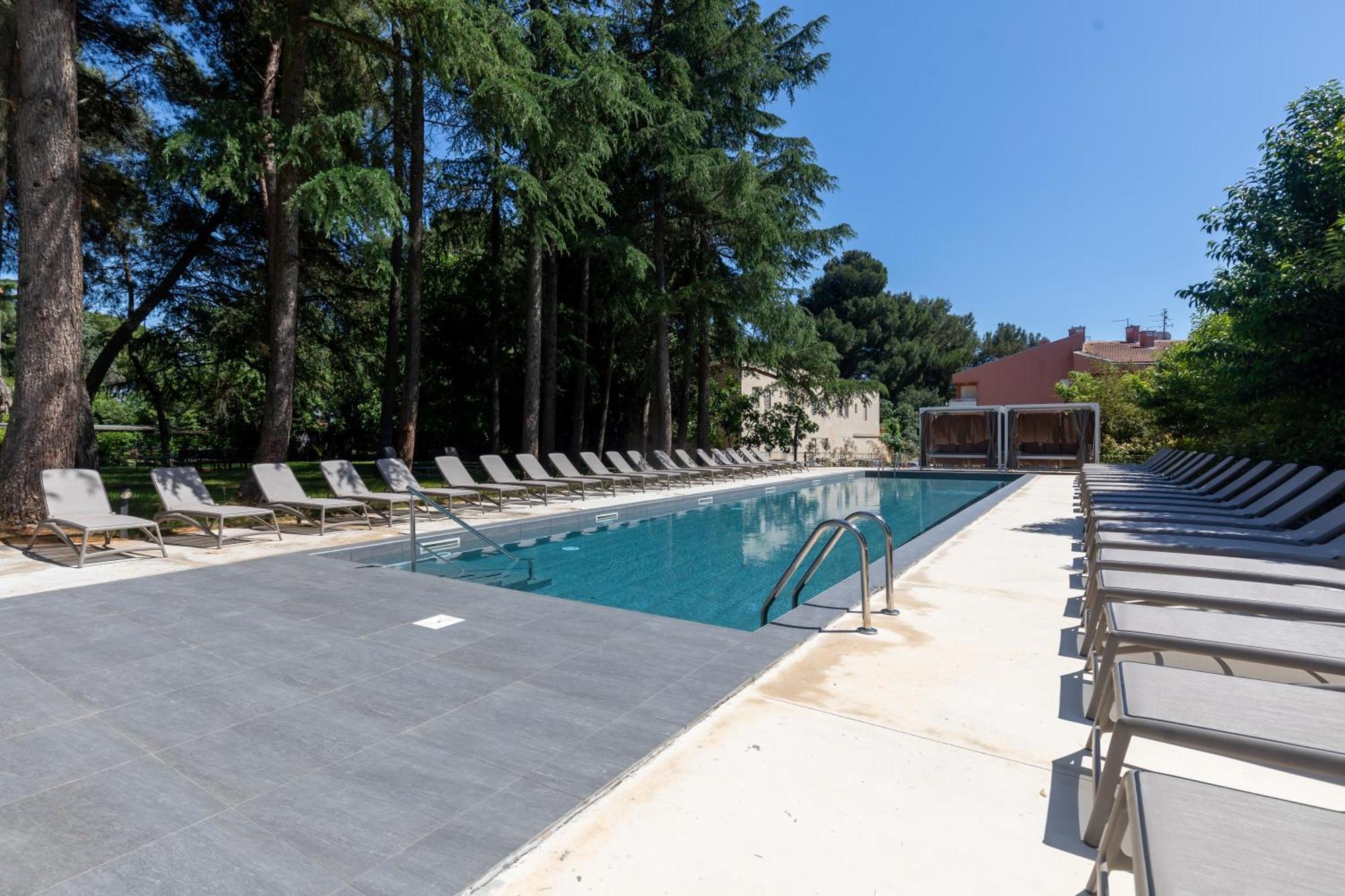 Hotel Emaus Novigrad Istria Exteriör bild