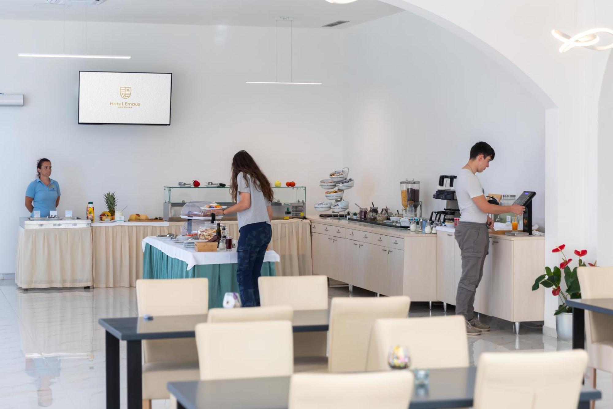 Hotel Emaus Novigrad Istria Exteriör bild