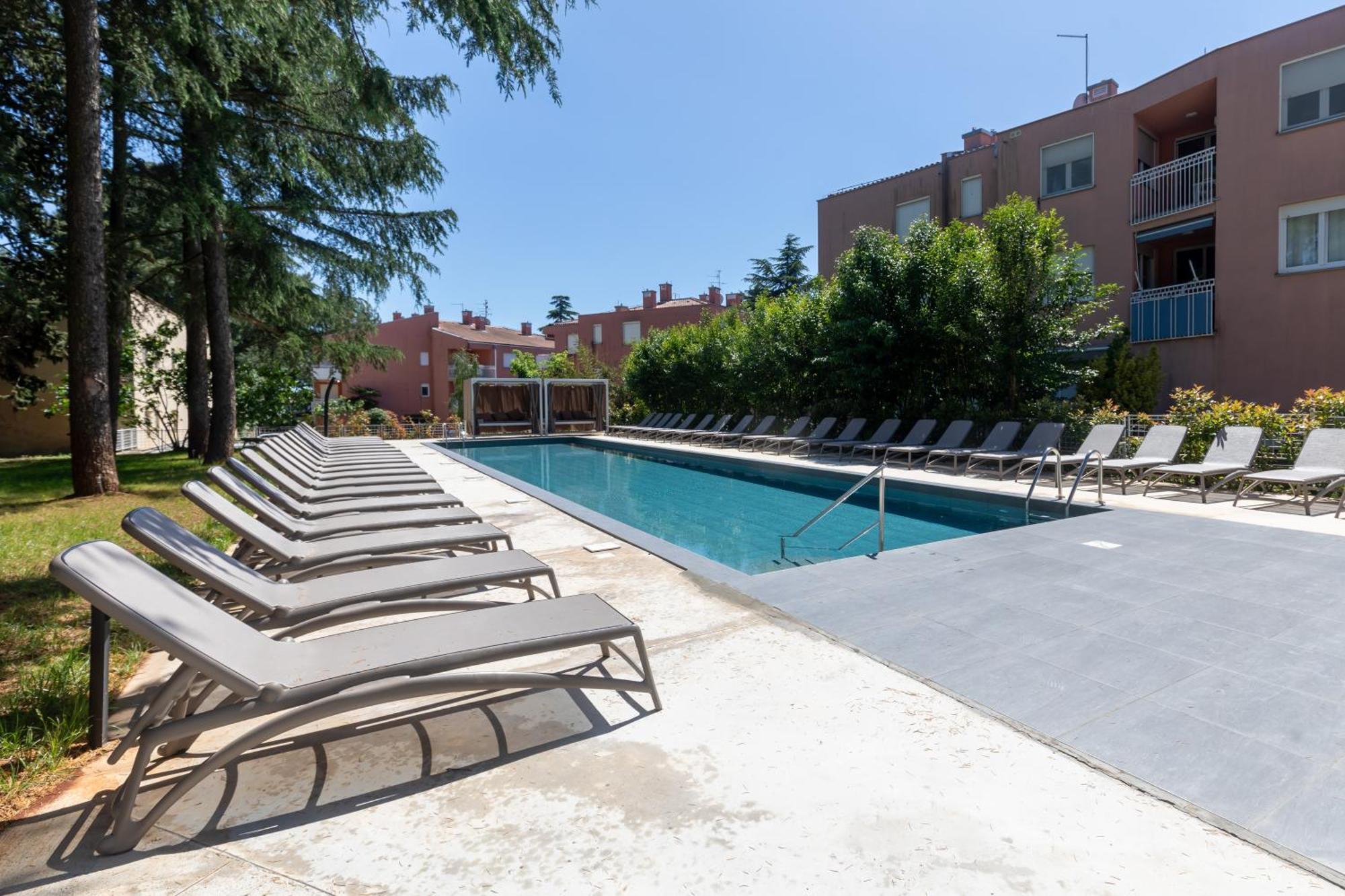 Hotel Emaus Novigrad Istria Exteriör bild